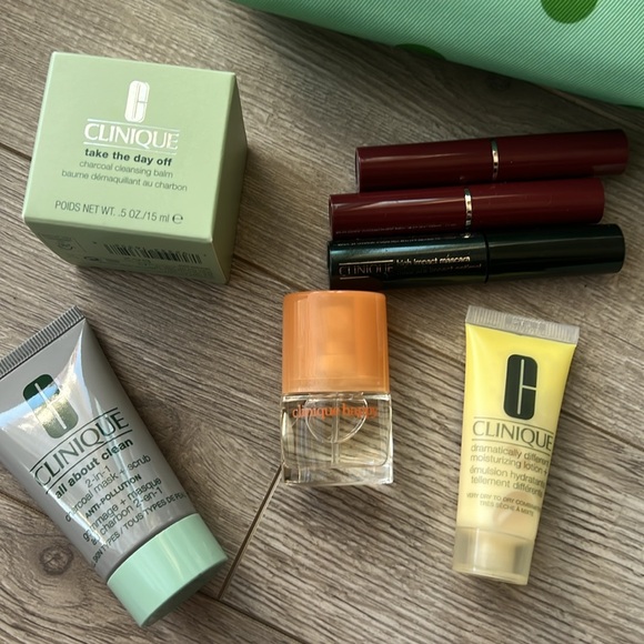 Big Bundle Clinique 11 products and a cosmetic bag - Picture 5 of 6